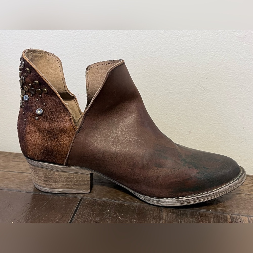 Circle G by Corral Copper Cut Out Booties Womens size 7.5 - Picture 10 of 11